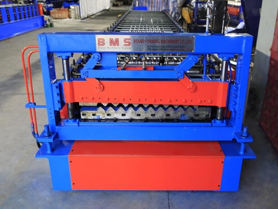 Профилегибочная машина для производства гофрированного листа yx18-76.2-762